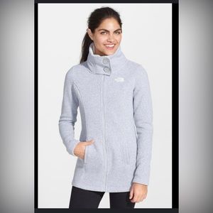 SMALL Lunabrooke North Face Sweater.